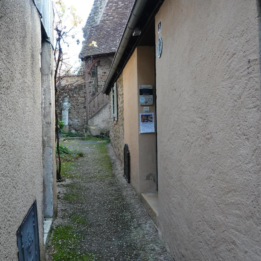 Appart' De La Collegiale Bourbon-Lancy Dış mekan fotoğraf